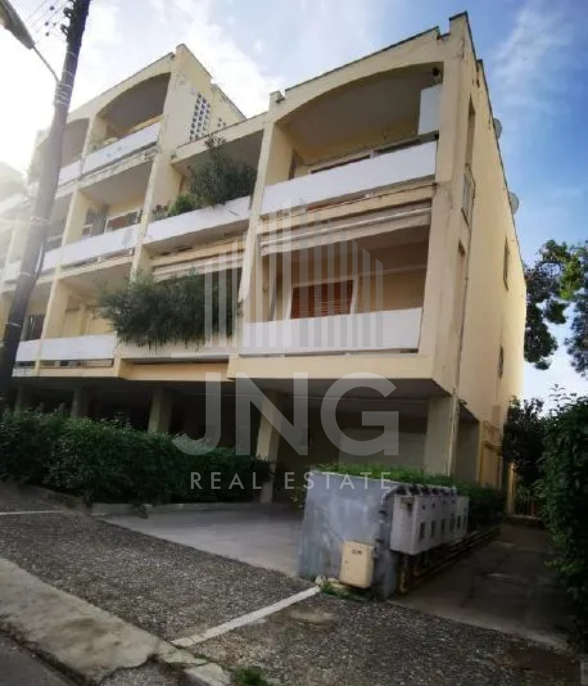 property-img