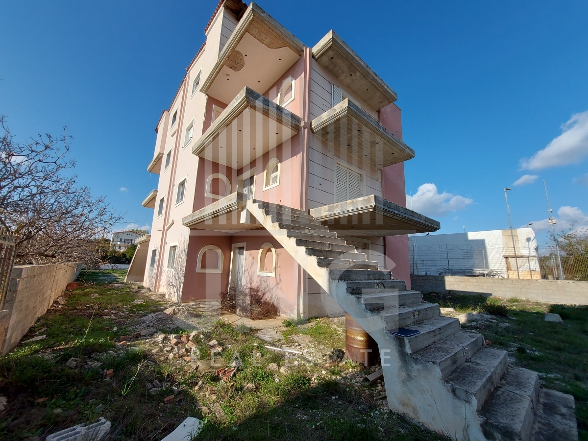 property-img